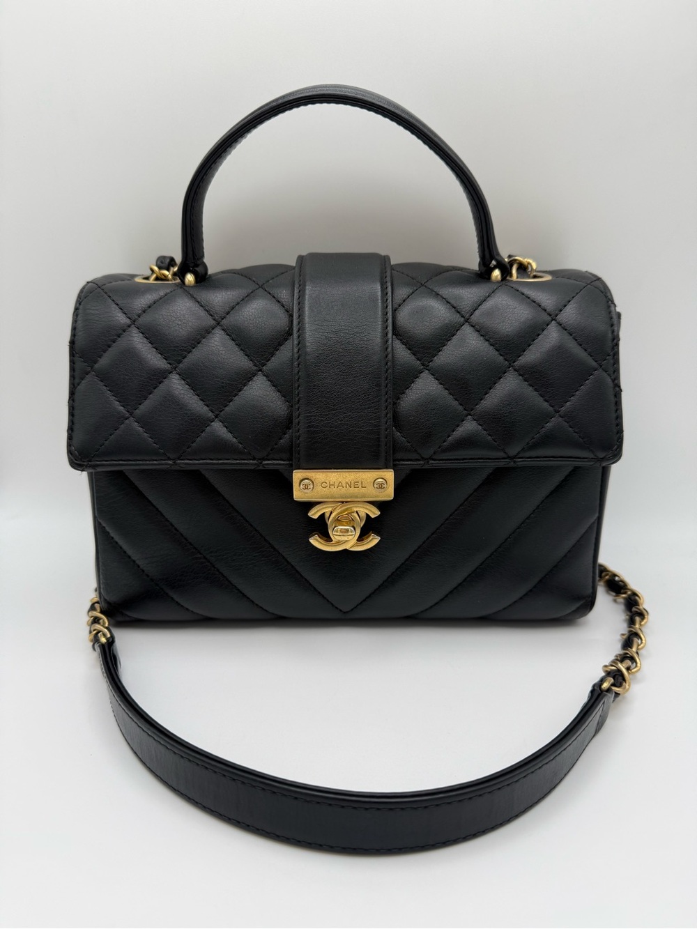 CHANEL Black Quilted Calfskin Leather Gold Class CC Top Handle Bag - Picture 4 of 17